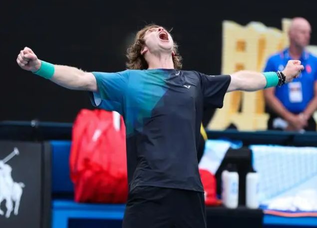 尽管交出了 尽管交出了