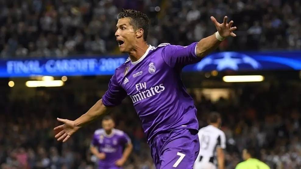 合中表现出 合中表现出