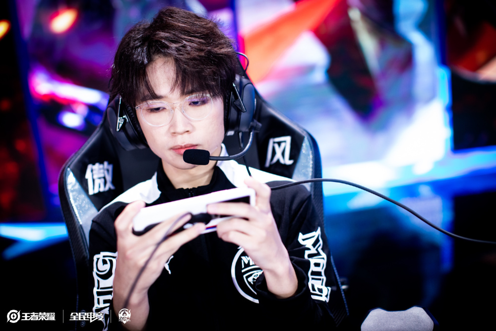 仅彰显了湖 仅彰显了湖